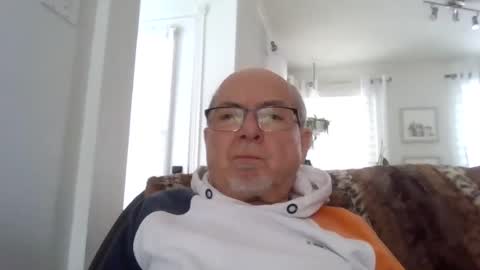 bernard1102 online show from 01-23-25, 02:17