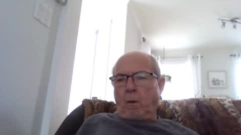 bernard1102 online show from 01-28-25, 03:25