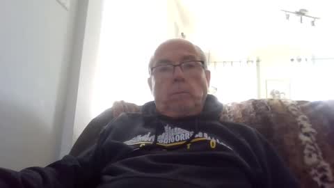 bernard1102 online show from 10-09-25, 05:00