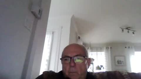 bernard1102 online show from 10-31-25, 06:42