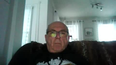 bernard1102 online show from 02-17-26, 09:43