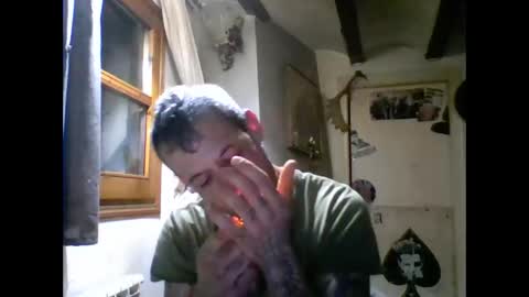 bernichaoss77 online show from 03-01-25, 06:11