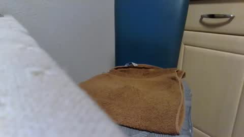 Snapshot of bernie6004 chatting on 02-17-26, 07:42 bernie6004 online show from 02-17-26, 07:42