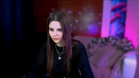 Snapshot of berry_alma chatting on 12-18-24, 02:17 Alma online show from 12-18-24, 02:17