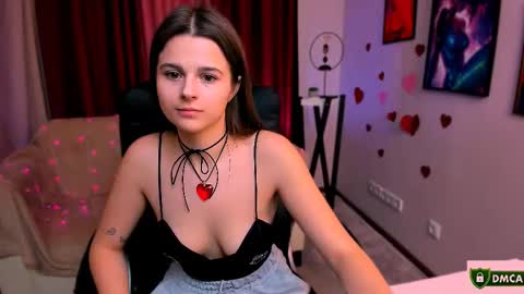 Snapshot of berry_alma chatting on 03-08-25, 05:28 Alma online show from 03-08-25, 05:28