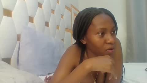 Snapshot of berryl8 chatting on 10-05-25, 07:28 berryl online show from 10-05-25, 07:28