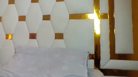 Snapshot of berryl8 chatting on 12-14-25, 07:07 berryl online show from 12-14-25, 07:07