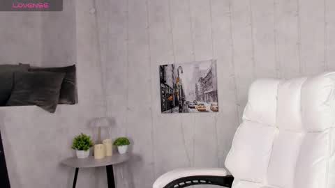 Snapshot of berta_kelly chatting on 11-26-25, 12:33 Berta online show from 11-26-25, 12:33