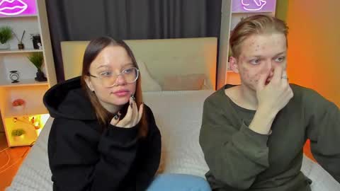 Danny and Kira online show from 03-03-25, 02:58