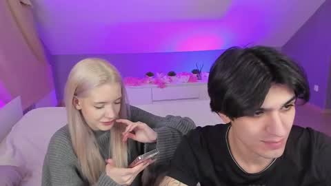 Danny and Kira online show from 03-09-25, 05:49