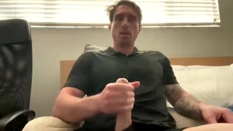 Snapshot of bestcoast35 chatting on 02-24-25, 09:52 Bestcoast3579 online show from 02-24-25, 09:52