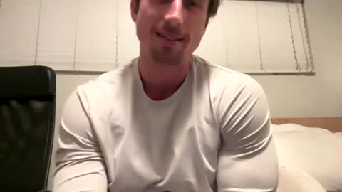 Snapshot of bestcoast35 chatting on 03-06-25, 07:47 Bestcoast3579 online show from 03-06-25, 07:47