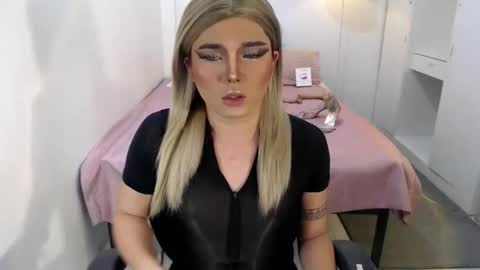 bestgirljulia online show from 09-20-25, 08:26