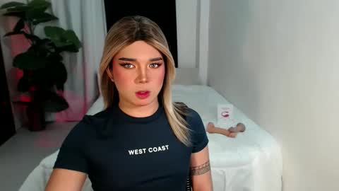 bestgirljulia online show from 02-05-26, 08:52