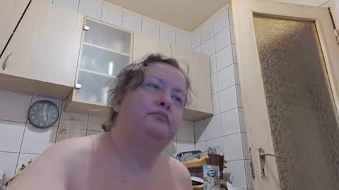 Snapshot of bethnorth chatting on 09-24-25, 02:04 bethnorth online show from 09-24-25, 02:04