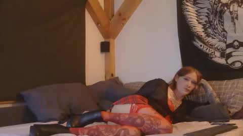 Betsy online show from 10-29-25, 02:25