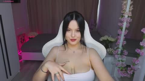 Betty online show from 10-04-25, 01:42