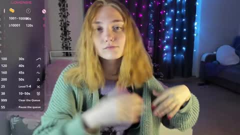 Snapshot of betty_witchy chatting on 01-09-25, 01:08 Dory make me happier online show from 01-09-25, 01:08