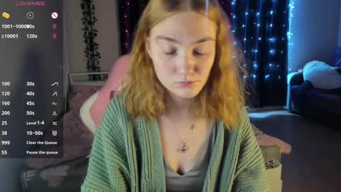 Snapshot of betty_witchy chatting on 01-23-25, 05:02 Dory make me happier online show from 01-23-25, 05:02