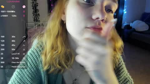 Snapshot of betty_witchy chatting on 02-04-25, 01:13 Dory make me happier online show from 02-04-25, 01:13