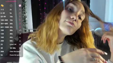 Snapshot of betty_witchy chatting on 03-10-25, 07:10 Dory make me happier online show from 03-10-25, 07:10