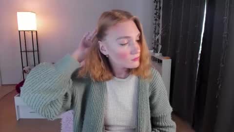 Snapshot of betty_witchy chatting on 09-24-25, 04:16 Dory make me happier online show from 09-24-25, 04:16