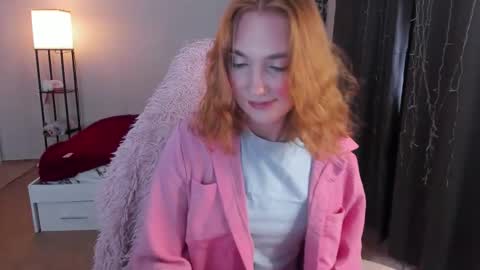 Snapshot of betty_witchy chatting on 09-29-25, 02:38 Dory make me happier online show from 09-29-25, 02:38