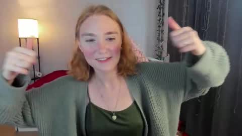 Snapshot of betty_witchy chatting on 10-05-25, 02:32 Dory make me happier online show from 10-05-25, 02:32