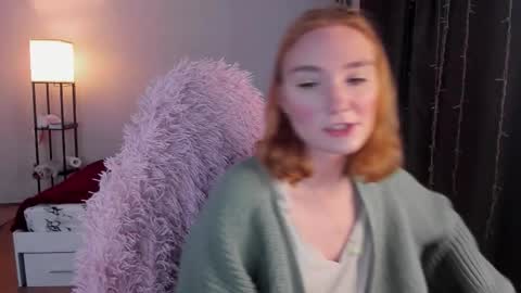 Snapshot of betty_witchy chatting on 10-09-25, 01:36 Dory make me happier online show from 10-09-25, 01:36