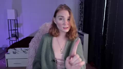 Snapshot of betty_witchy chatting on 10-27-25, 03:10 Dory make me happier online show from 10-27-25, 03:10