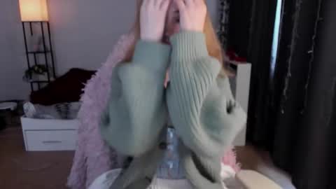 Snapshot of betty_witchy chatting on 11-16-25, 03:12 Dory make me happier online show from 11-16-25, 03:12