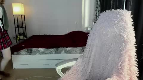 Snapshot of betty_witchy chatting on 11-30-25, 03:43 Dory make me happier online show from 11-30-25, 03:43