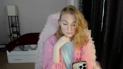 Snapshot of betty_witchy chatting on 12-01-25, 03:22 Dory make me happier online show from 12-01-25, 03:22