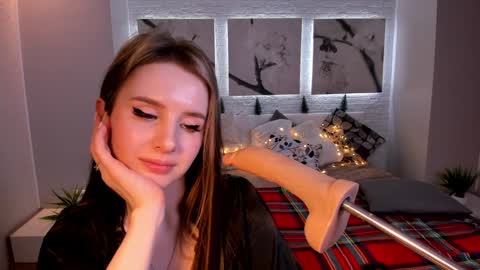 Betty online show from 12-29-24, 04:38