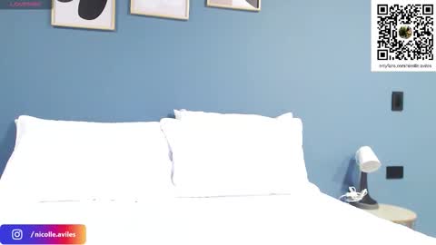 Nicolle Aviles online show from 10-31-25, 01:39