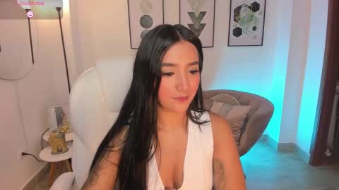 beverlyy johnson online show from 09-27-25, 03:33