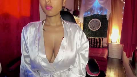 bianca and maxwell online show from 02-10-25, 01:44