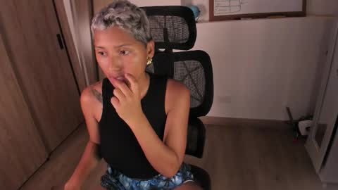 bianca and maxwell online show from 01-08-26, 02:58