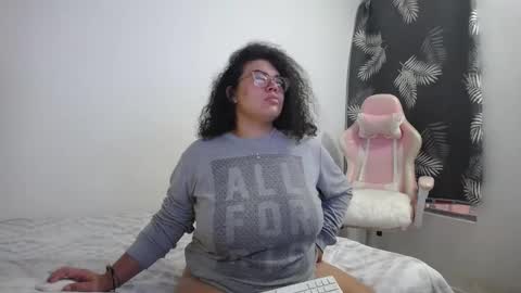 Snapshot of bianca_boobs chatting on 02-14-25, 11:10 Bianca Tuesday to Sunday from 2am to 6am UTC-5 online show from 02-14-25, 11:10
