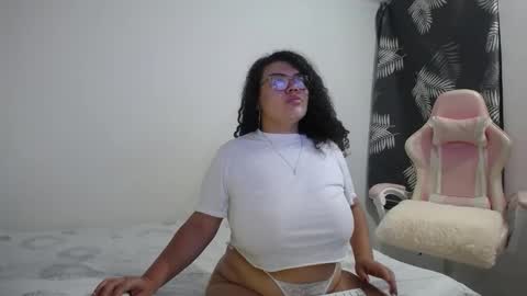 Snapshot of bianca_boobs chatting on 09-25-25, 09:24 Bianca Tuesday to Sunday from 2am to 6am UTC-5 online show from 09-25-25, 09:24