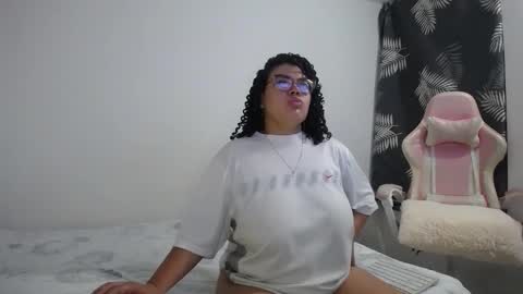 Snapshot of bianca_boobs chatting on 10-02-25, 09:27 Bianca Tuesday to Sunday from 2am to 6am UTC-5 online show from 10-02-25, 09:27