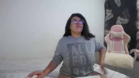 Bianca Tuesday to Sunday from 2am to 6am UTC-5 online show from 11-03-25, 09:32