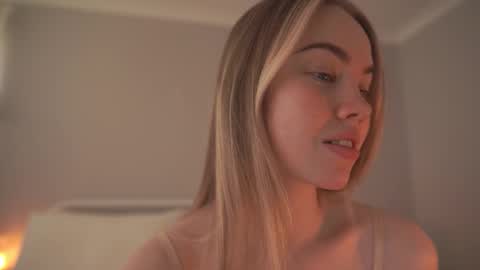 Snapshot of bibi_it_is chatting on 10-05-25, 01:26 Bibi online show from 10-05-25, 01:26