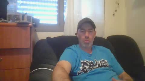 Snapshot of bibo_888_ chatting on 10-24-25, 11:06 bibo_888_ online show from 10-24-25, 11:06