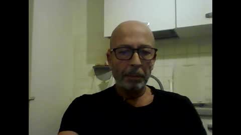 Snapshot of big23italy chatting on 09-24-25, 03:21 big23italy online show from 09-24-25, 03:21