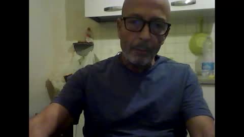 Snapshot of big23italy chatting on 09-29-25, 01:33 big23italy online show from 09-29-25, 01:33