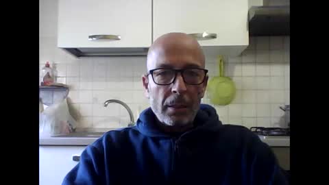 Snapshot of big23italy chatting on 10-03-25, 09:50 big23italy online show from 10-03-25, 09:50