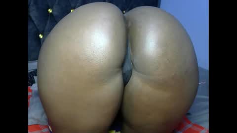 Snapshot of big_black_bootyy chatting on 10-28-25, 12:19 bbw online show from 10-28-25, 12:19