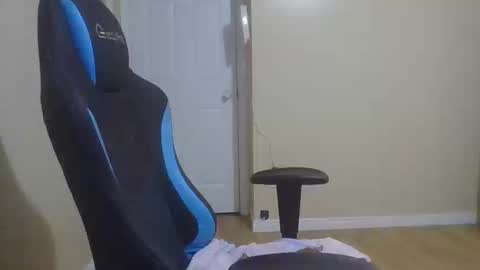 Snapshot of big_boob132 chatting on 10-19-25, 02:23 big_boob132 online show from 10-19-25, 02:23