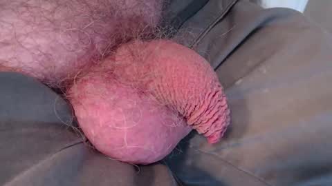 Snapshot of big_bums_4me chatting on 10-24-25, 04:36 Big Bums 4me online show from 10-24-25, 04:36